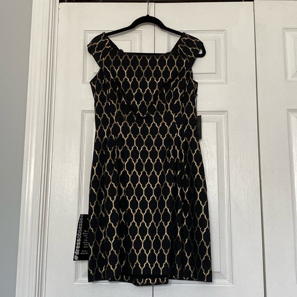 Vince Camuto cocktail dress never been worn and in great condition. - Picture 1 of 10